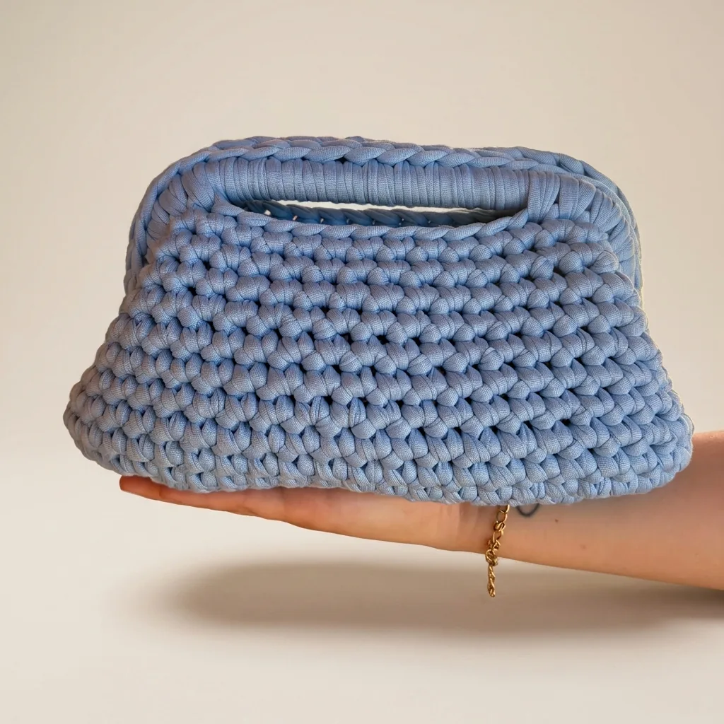 Borsa Clutch in Fettuccia all'Uncinetto